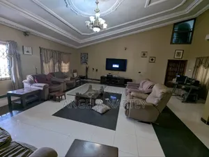 8bdrm House in Tantra Hills for sale