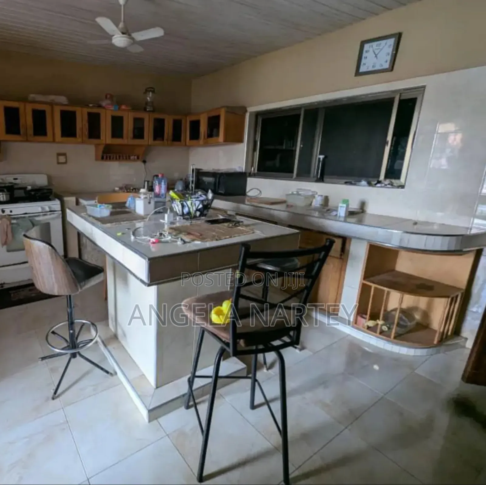 8bdrm House in Tantra Hills for sale
