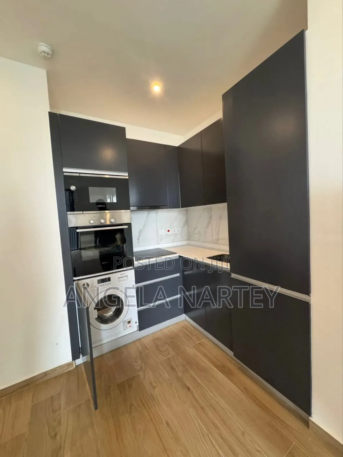 Furnished 1bdrm Apartment in Ridge for sale