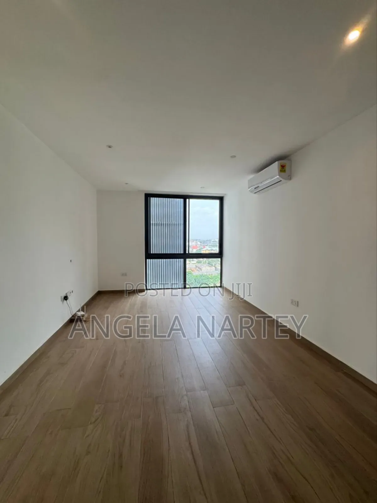 Furnished 1bdrm Apartment in Ridge for sale