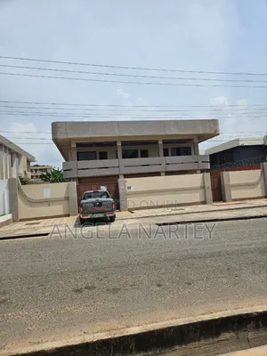 7bdrm House in Achimota for sale