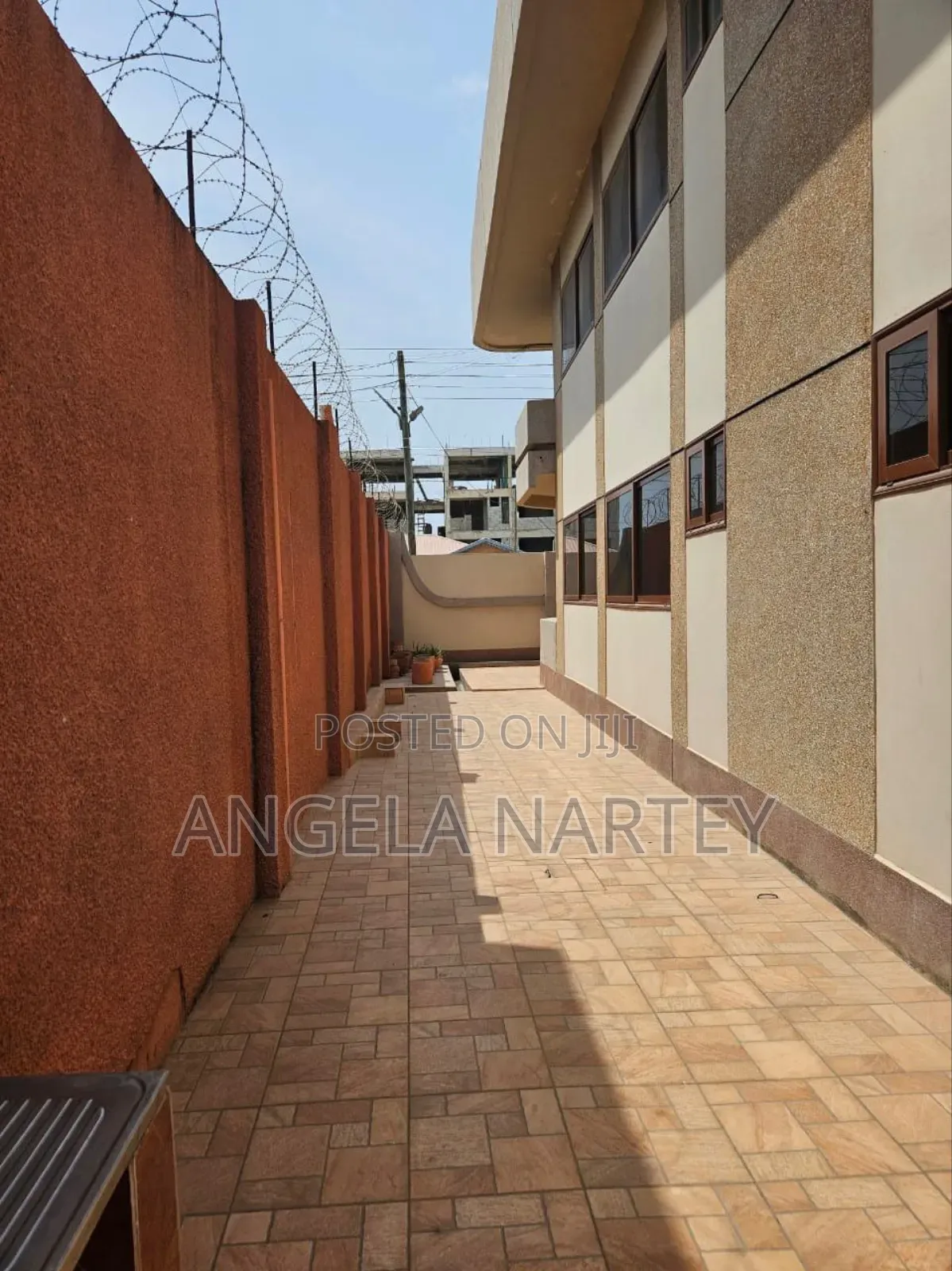 7bdrm House in Achimota for sale