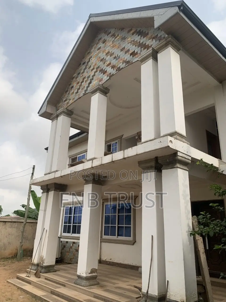 7bdrm Duplex in Pokuase for sale