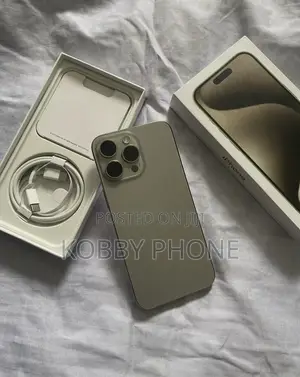 Apple iPhone 15 Pro Max 256 GB Silver