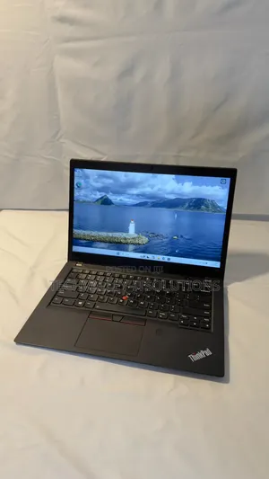 Laptop Lenovo ThinkPad T14 G3 32GB AMD Ryzen 7 SSD 2T