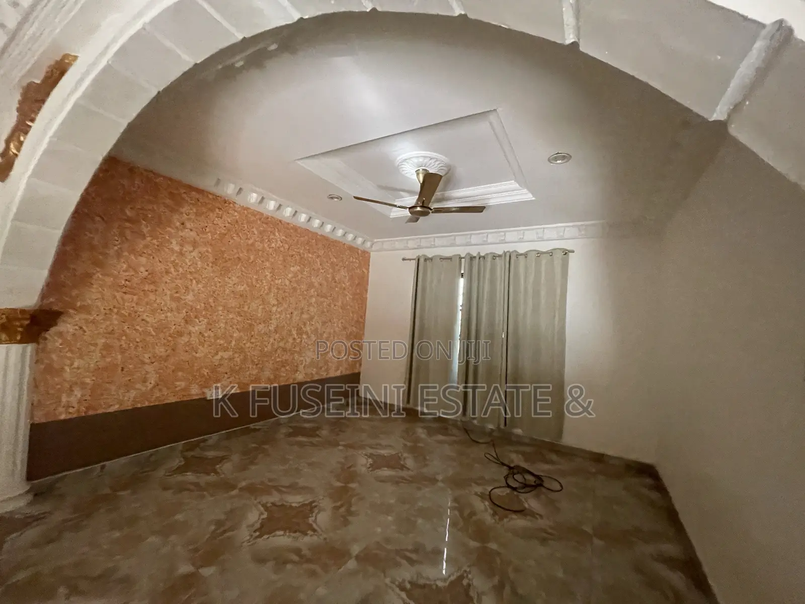 7bdrm House in K Fuseini Estate, Kumasi Metropolitan for sale