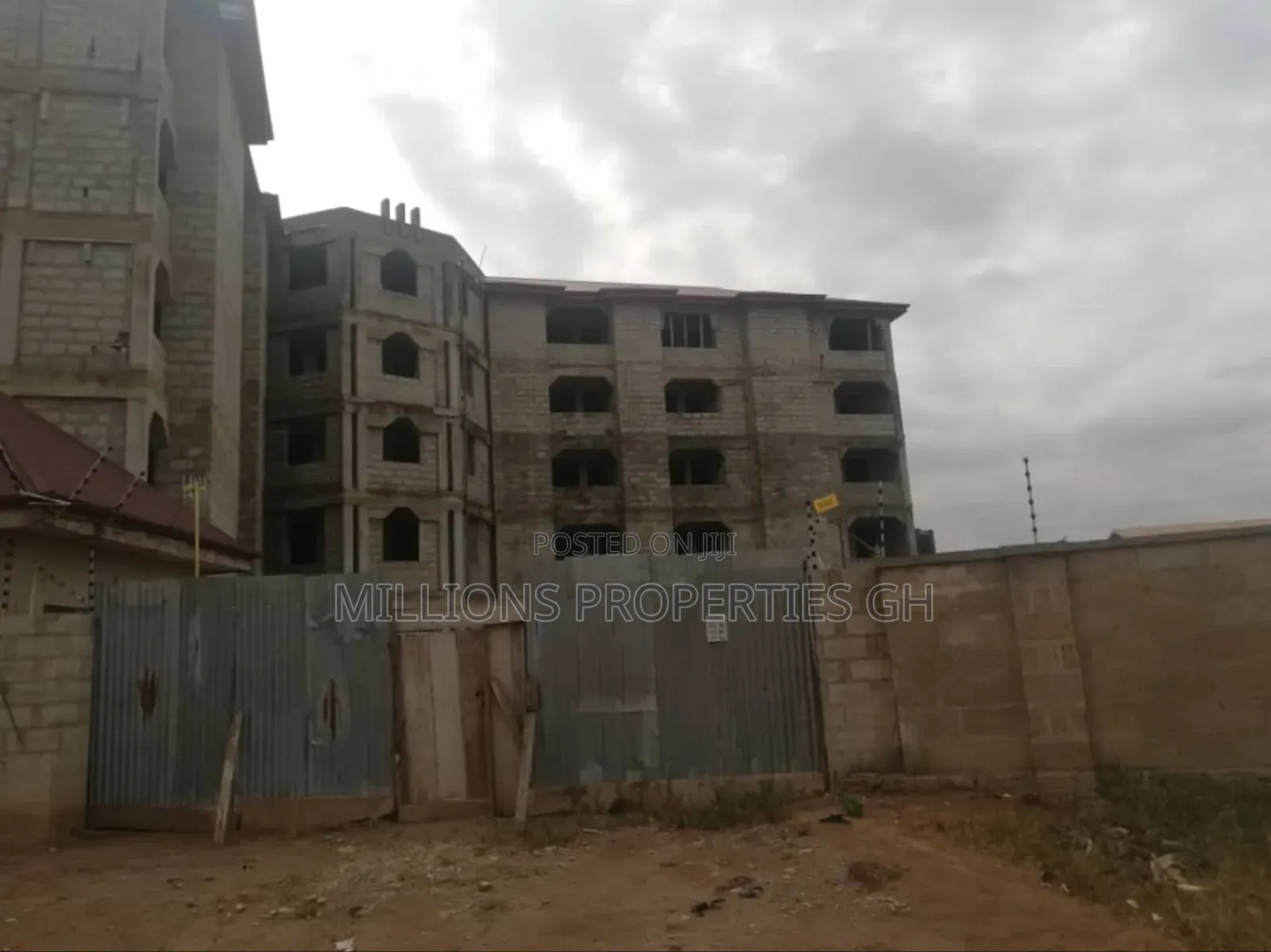 Hostel 100 Rooms Knust Ayeduase