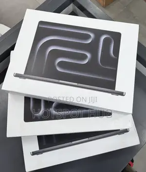 New Laptop Apple MacBook Pro 2025 M5 16GB Apple M5 SSD 1T