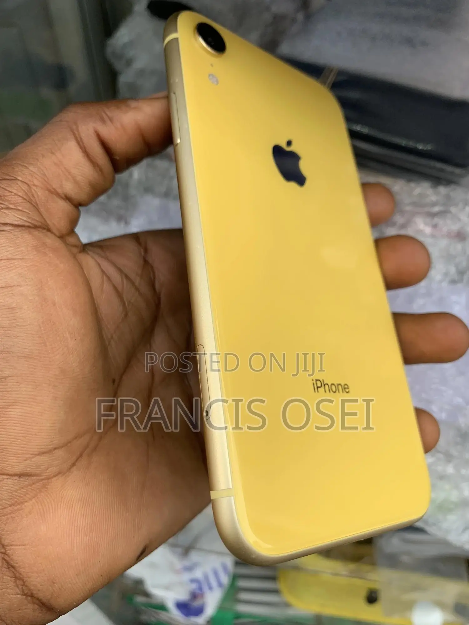 Apple iPhone XR 64 GB Yellow