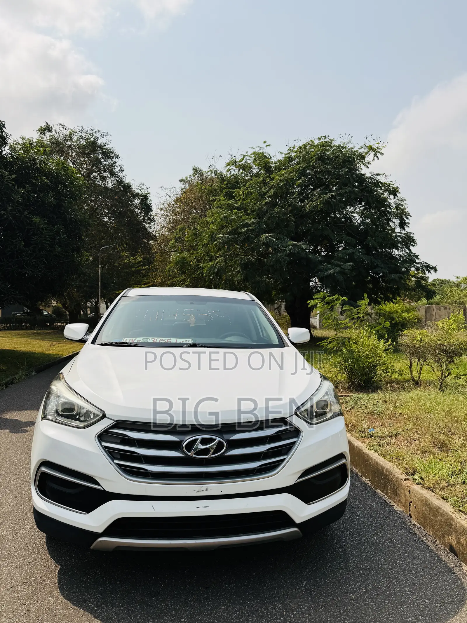 Hyundai Santa Fe SE AWD 2018 White