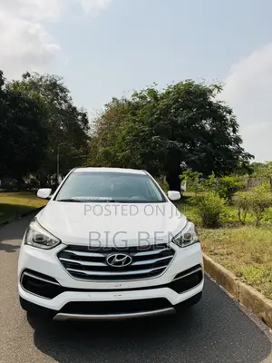 Hyundai Santa Fe SE AWD 2018 White
