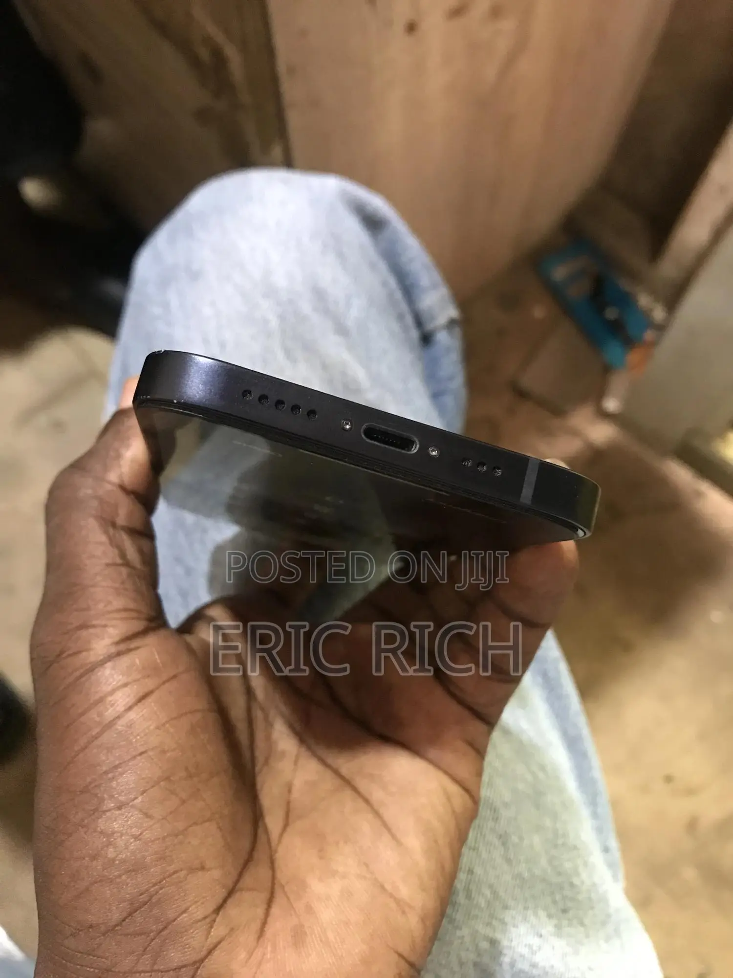 Apple iPhone 12 64 GB Black