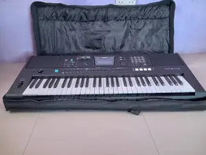 Yamaha Keyboard PSR - E473