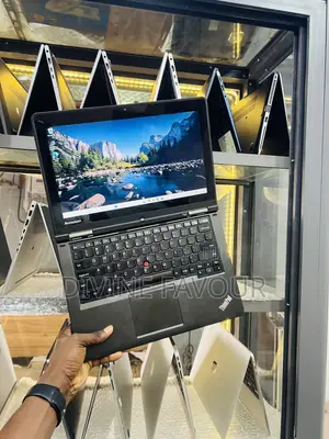 Laptop Lenovo ThinkPad Yoga 4GB Intel Core I3 SSD 128GB
