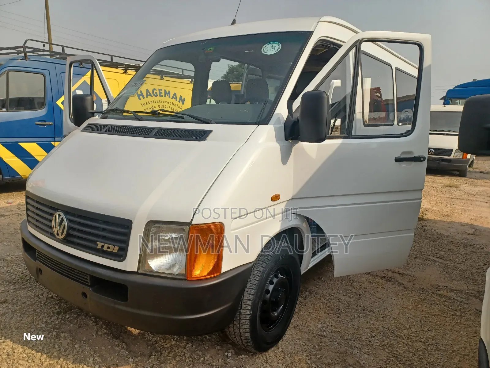 Volkswagen LT 2000 White