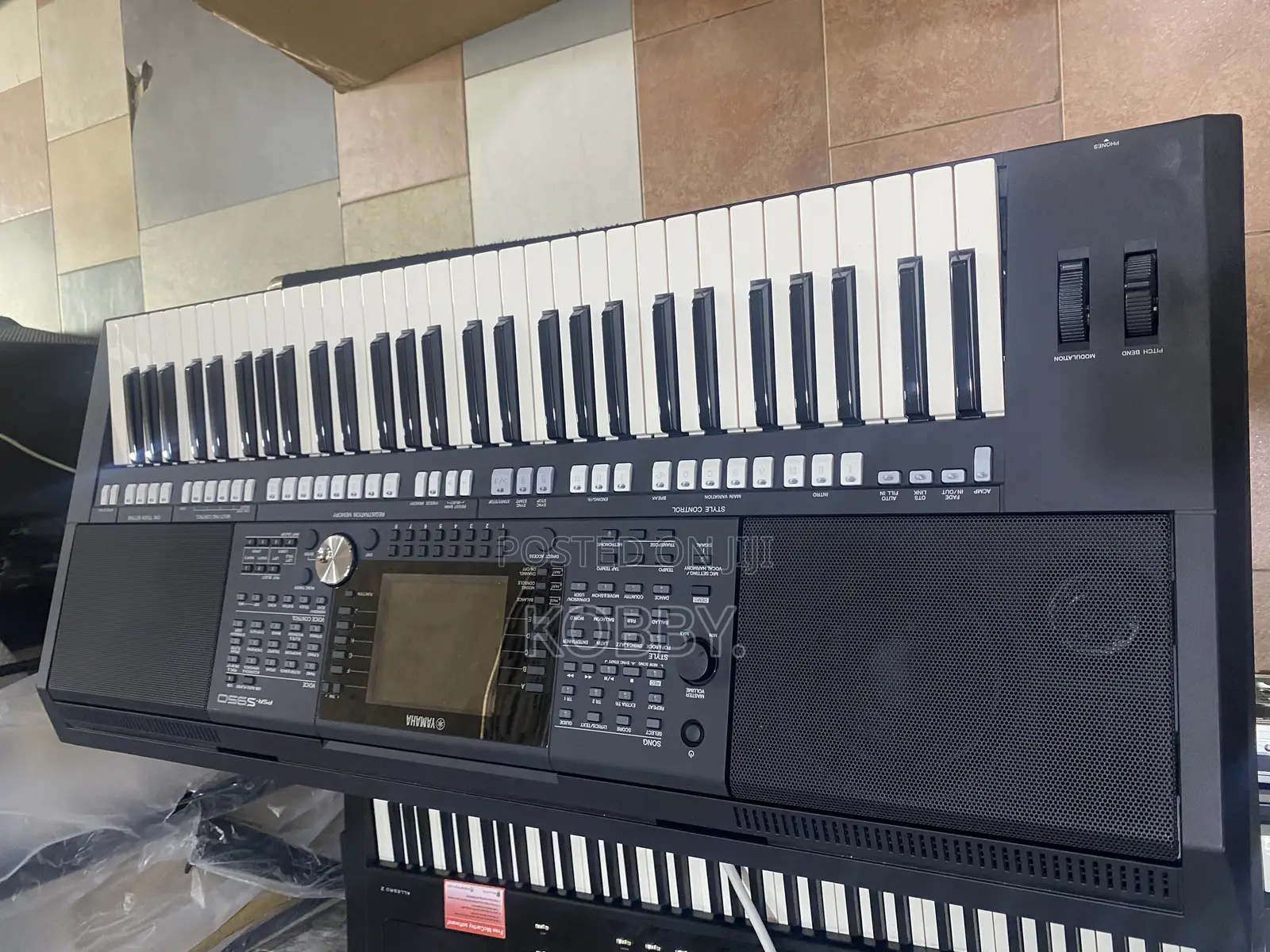 Yamaha PSR S950