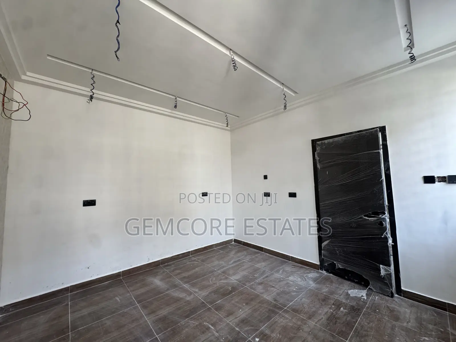 5bdrm House in East Legon Hills for sale