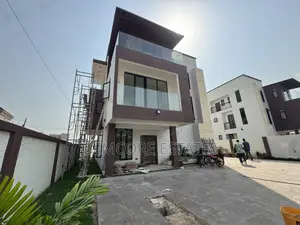 5bdrm House in East Legon Hills for sale
