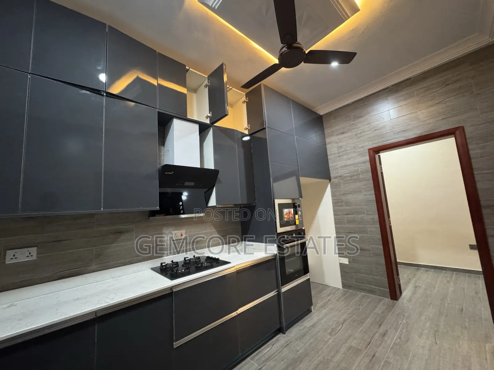 4bdrm House in West Trasacco, East Legon for rent
