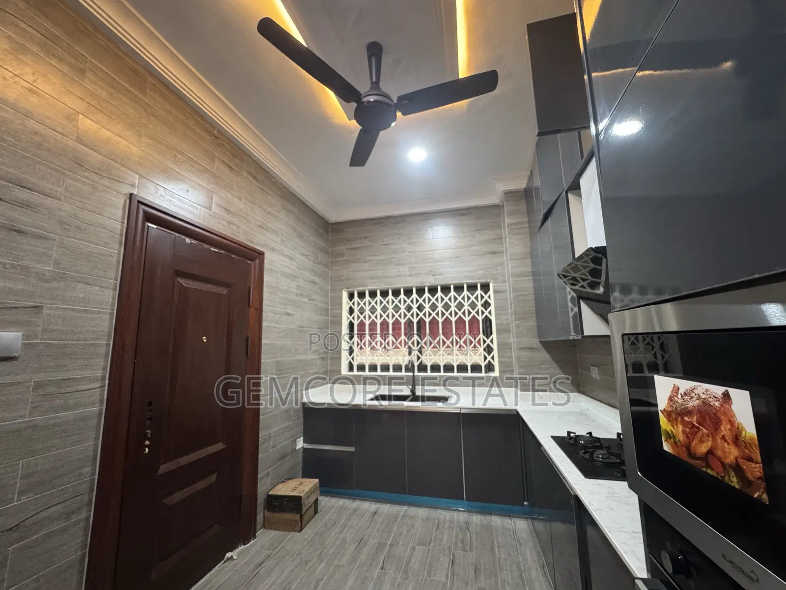 4bdrm House in West Trasacco, East Legon for rent