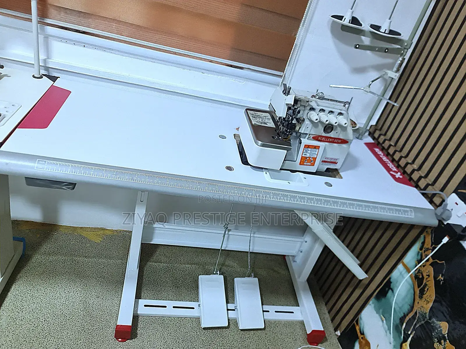 Knitting Machine