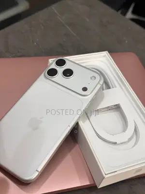Apple iPhone 17 Pro Max 1 TB Silver