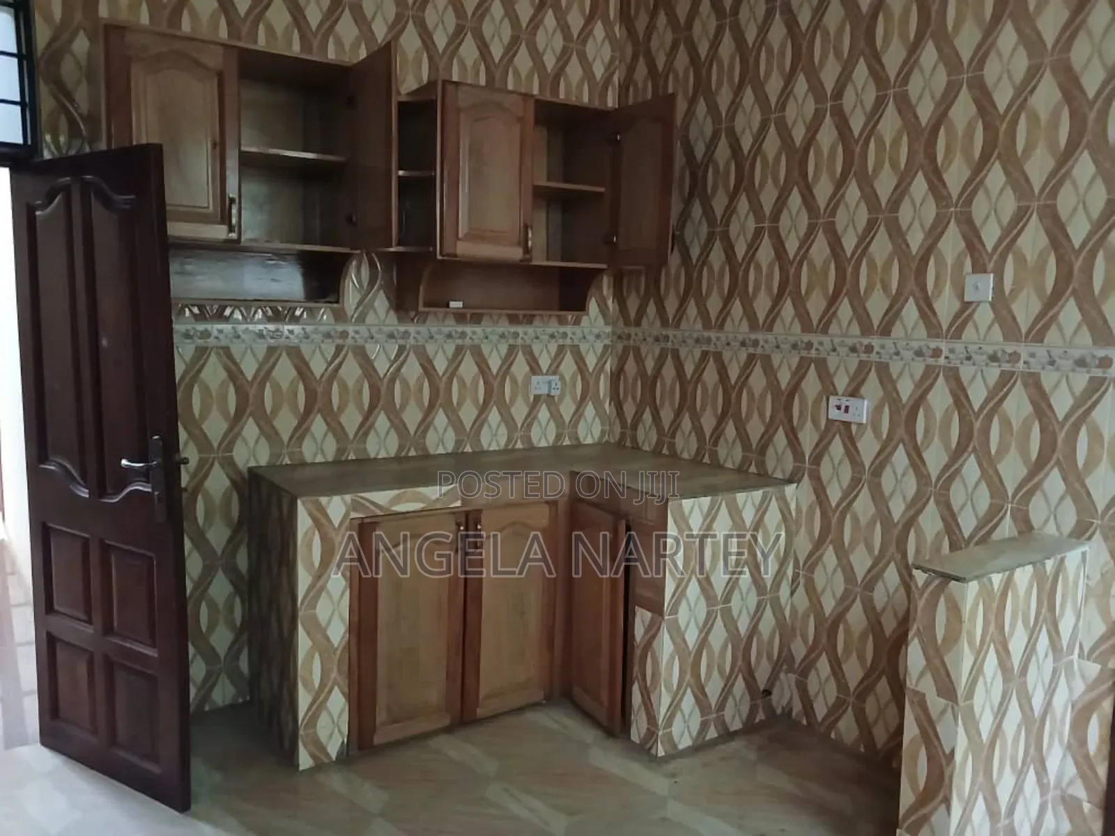 4bdrm House in Community 17 Lashibi, Tema Metropolitan for sale