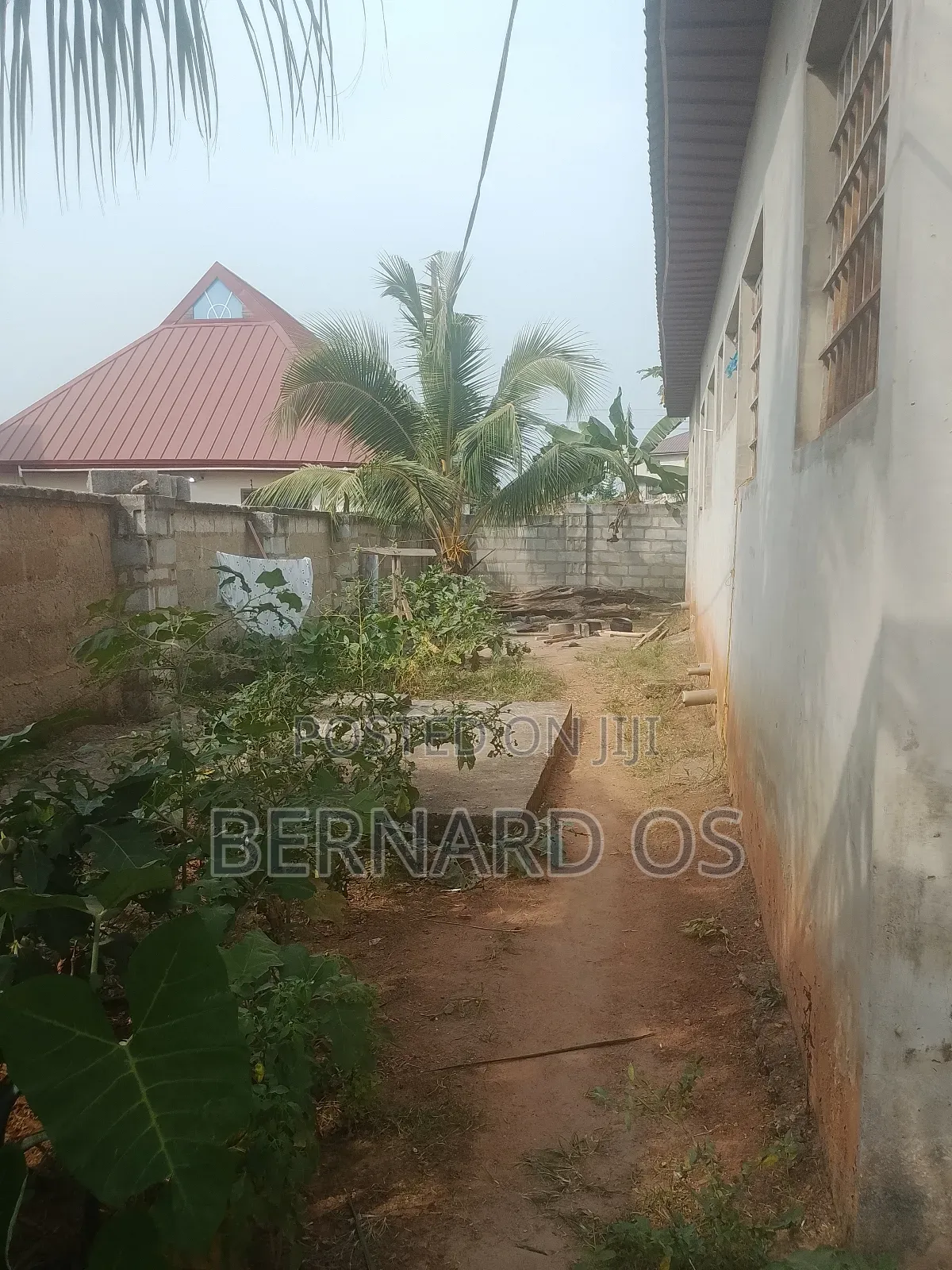 3bdrm House in Bernard Osei, Atwima Kwanwoma for sale