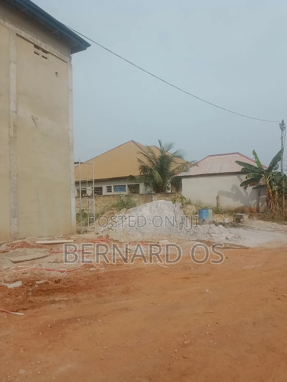 3bdrm House in Bernard Osei, Atwima Kwanwoma for sale