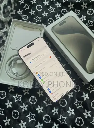 Apple iPhone 15 Pro Max 256 GB Silver