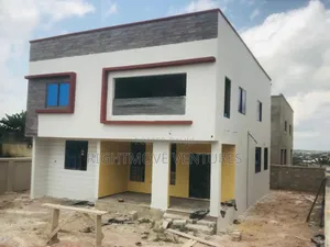 4bdrm Duplex in Takoradi for sale