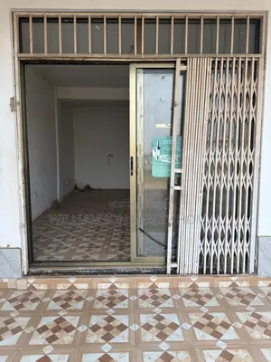 Road Side Busy Shop/Store/Office Space/Showroom,Spintex