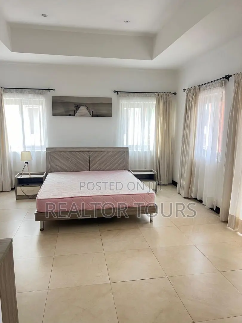 Furnished 4bdrm Townhouse / Terrace in Airport Residential Area
