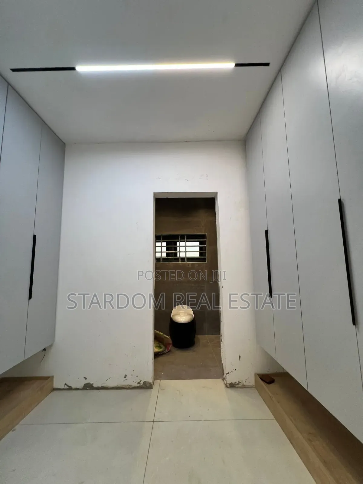 3bdrm Bungalow in East Legon Hills for sale