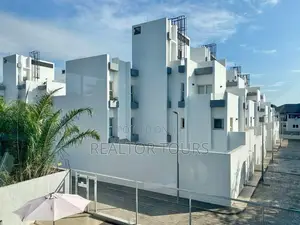 4bdrm Townhouse / Terrace in Cantonments for rent