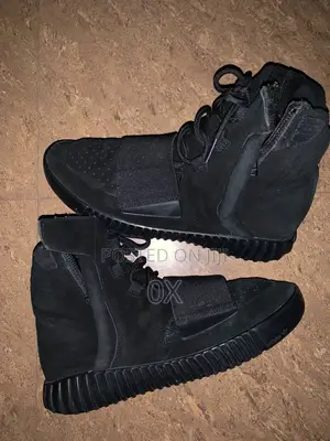 Yeezy Boost 750