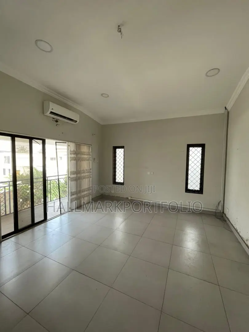 6 Rooms Office Space Labone