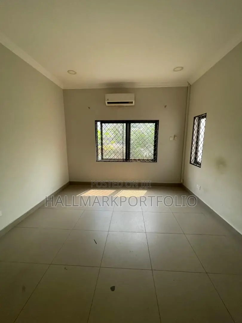 6 Rooms Office Space Labone