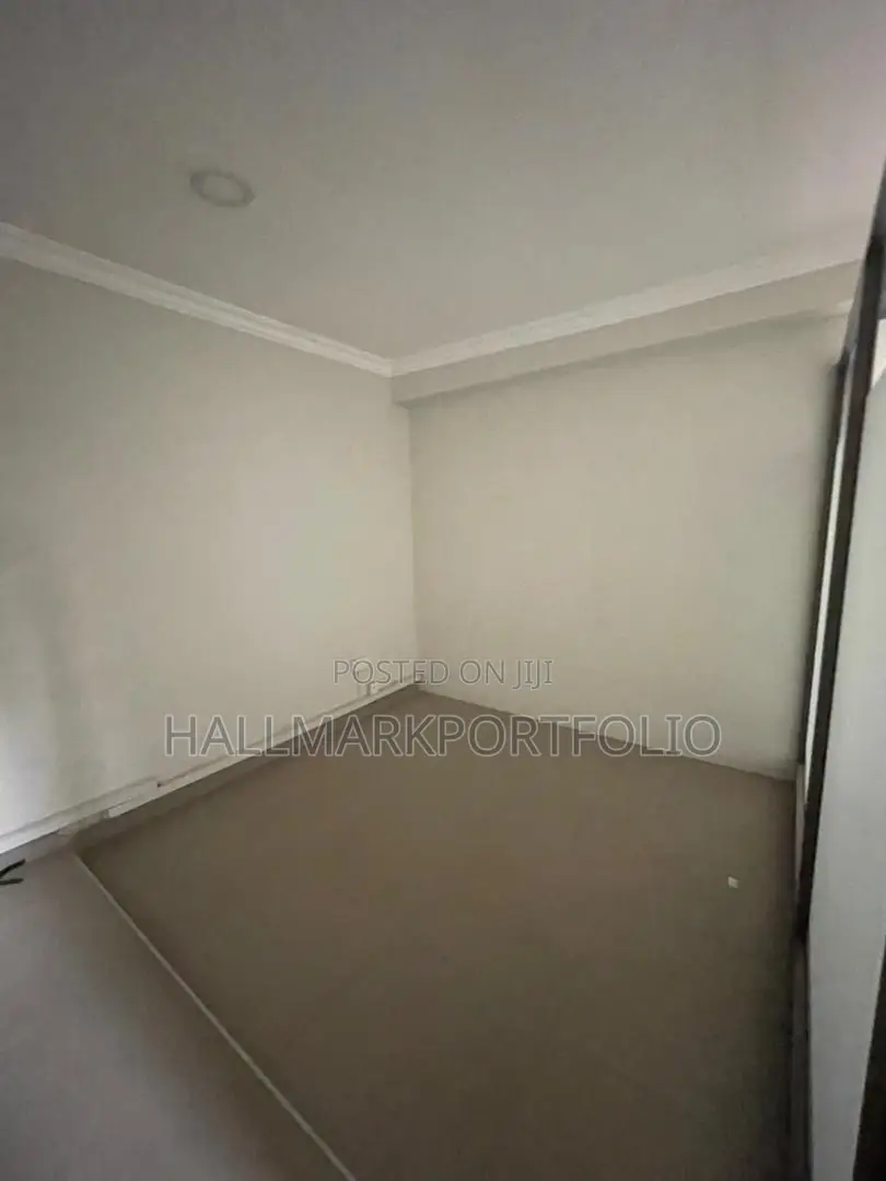 6 Rooms Office Space Labone