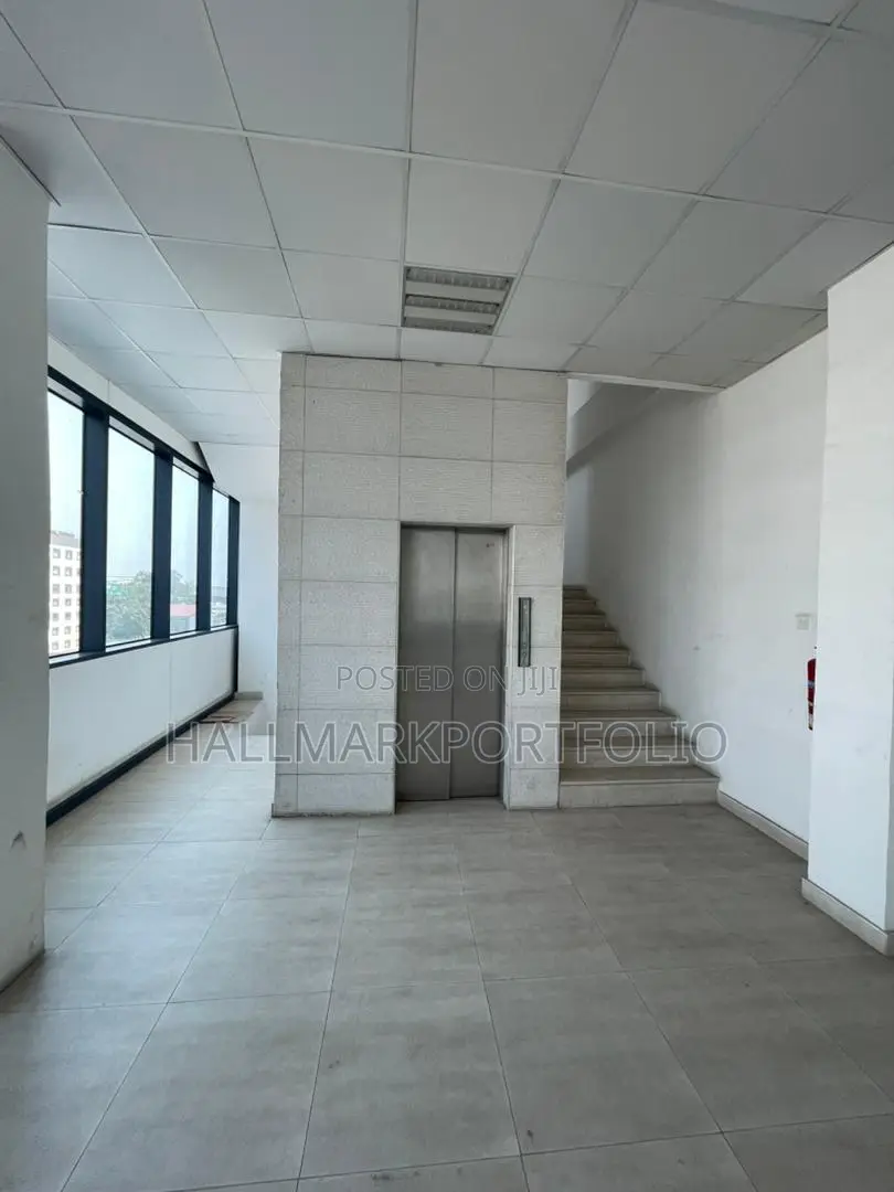 350sqm Office Space Airport City