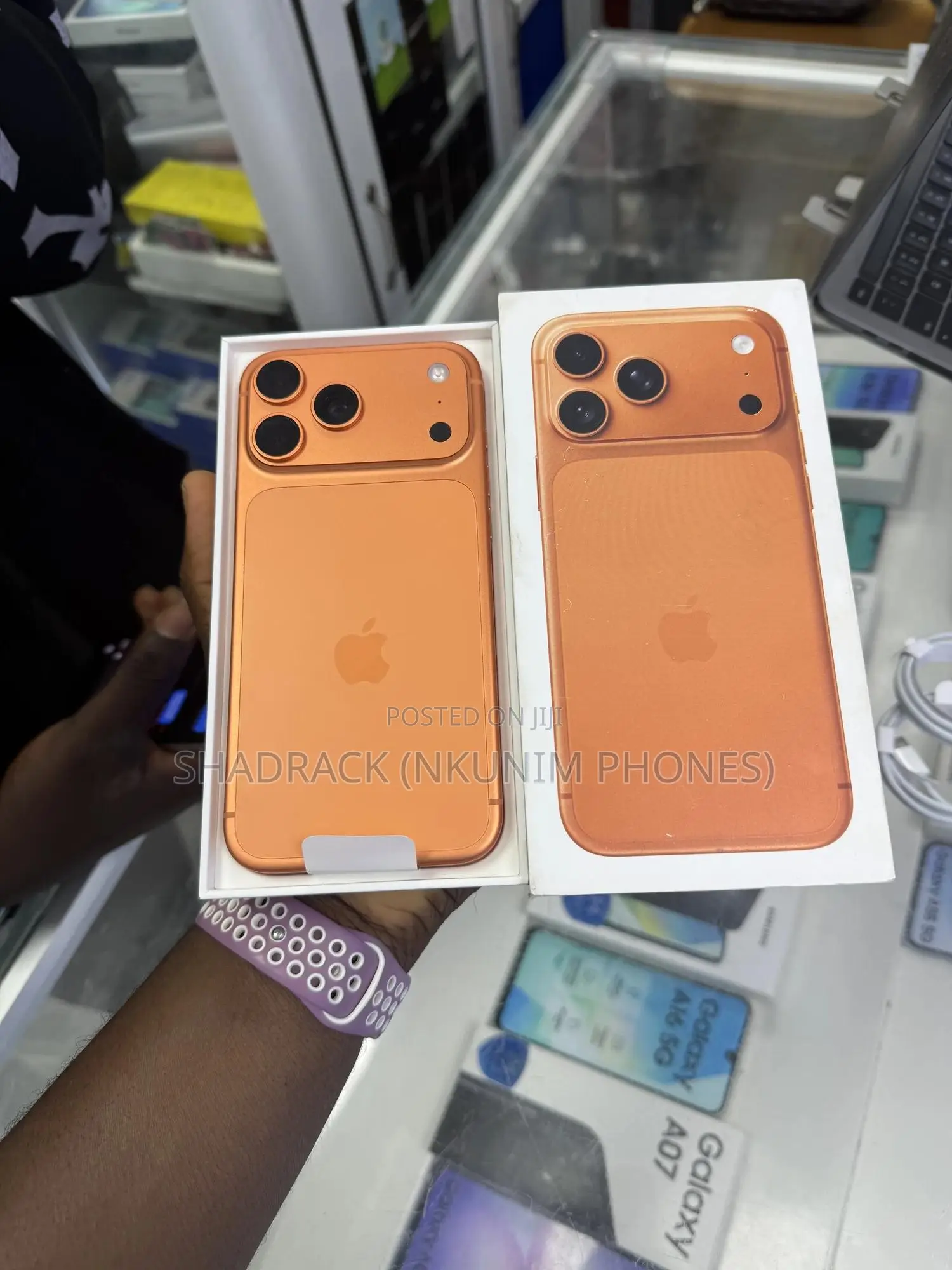 New Apple iPhone 17 Pro Max 256 GB Orange