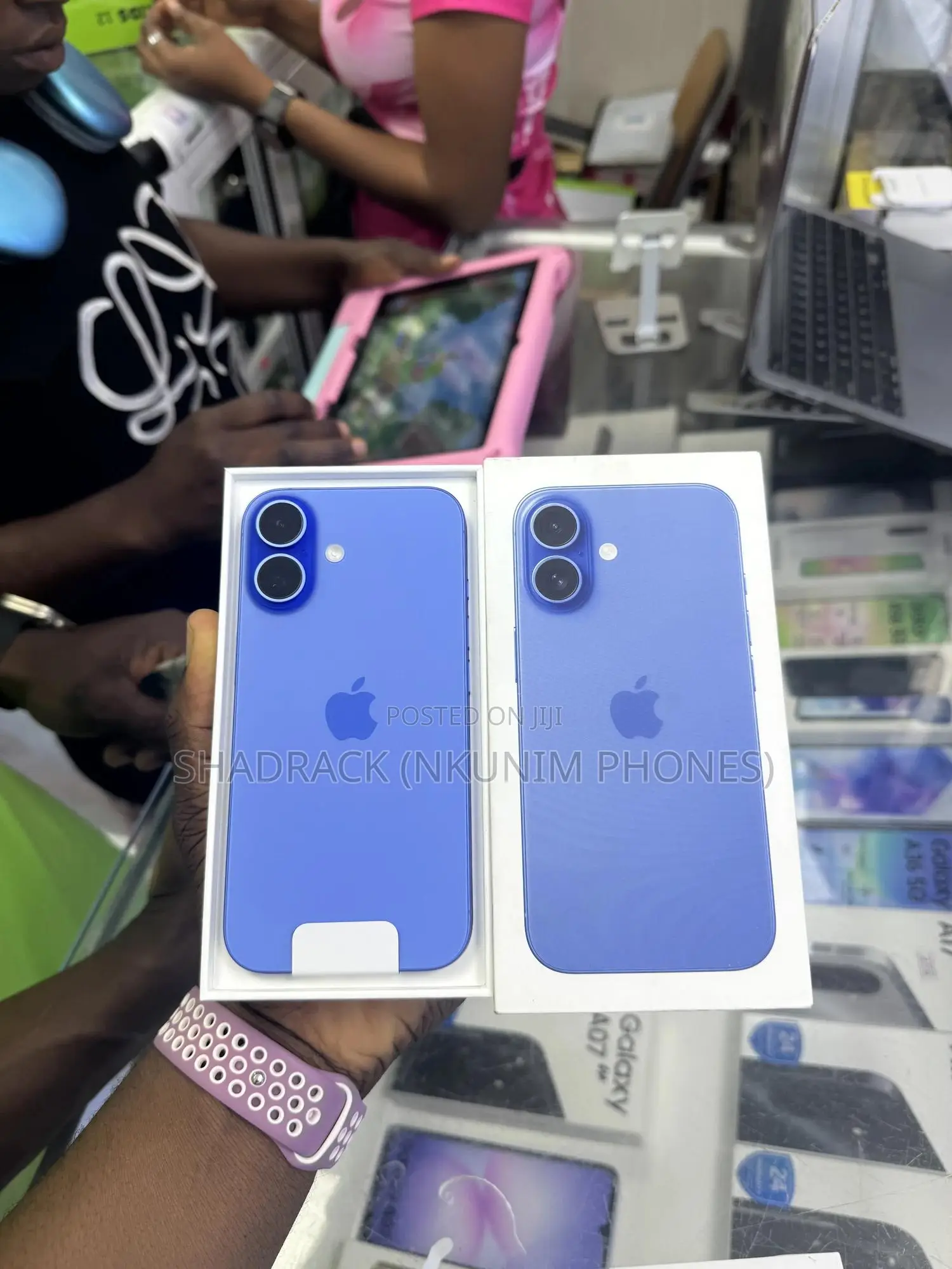 New Apple iPhone 16 128 GB Blue
