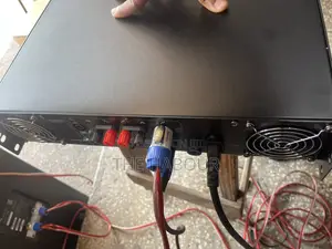 Peavey Cs4000 Power Amplifier