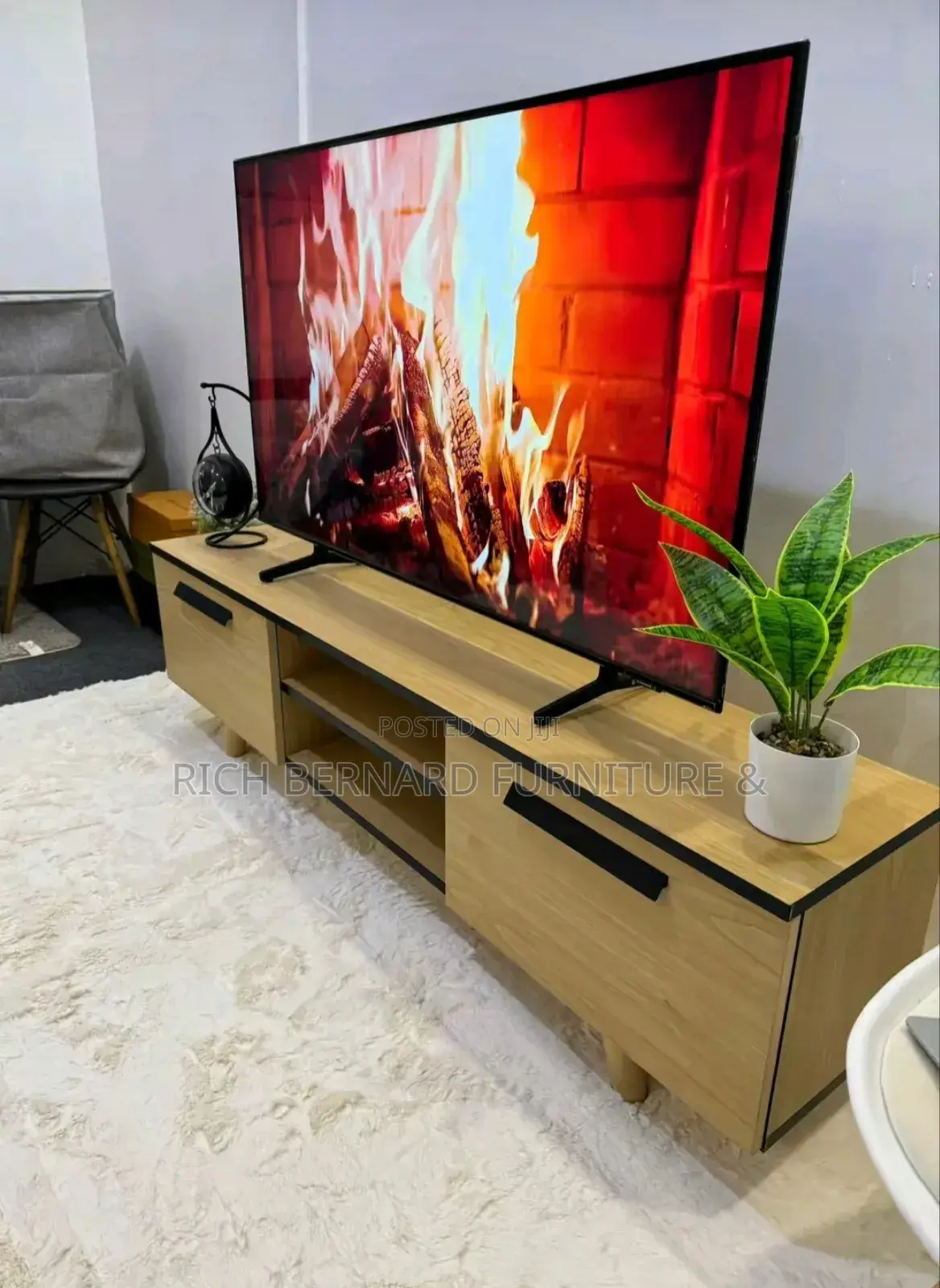 Laminated Tv Stand