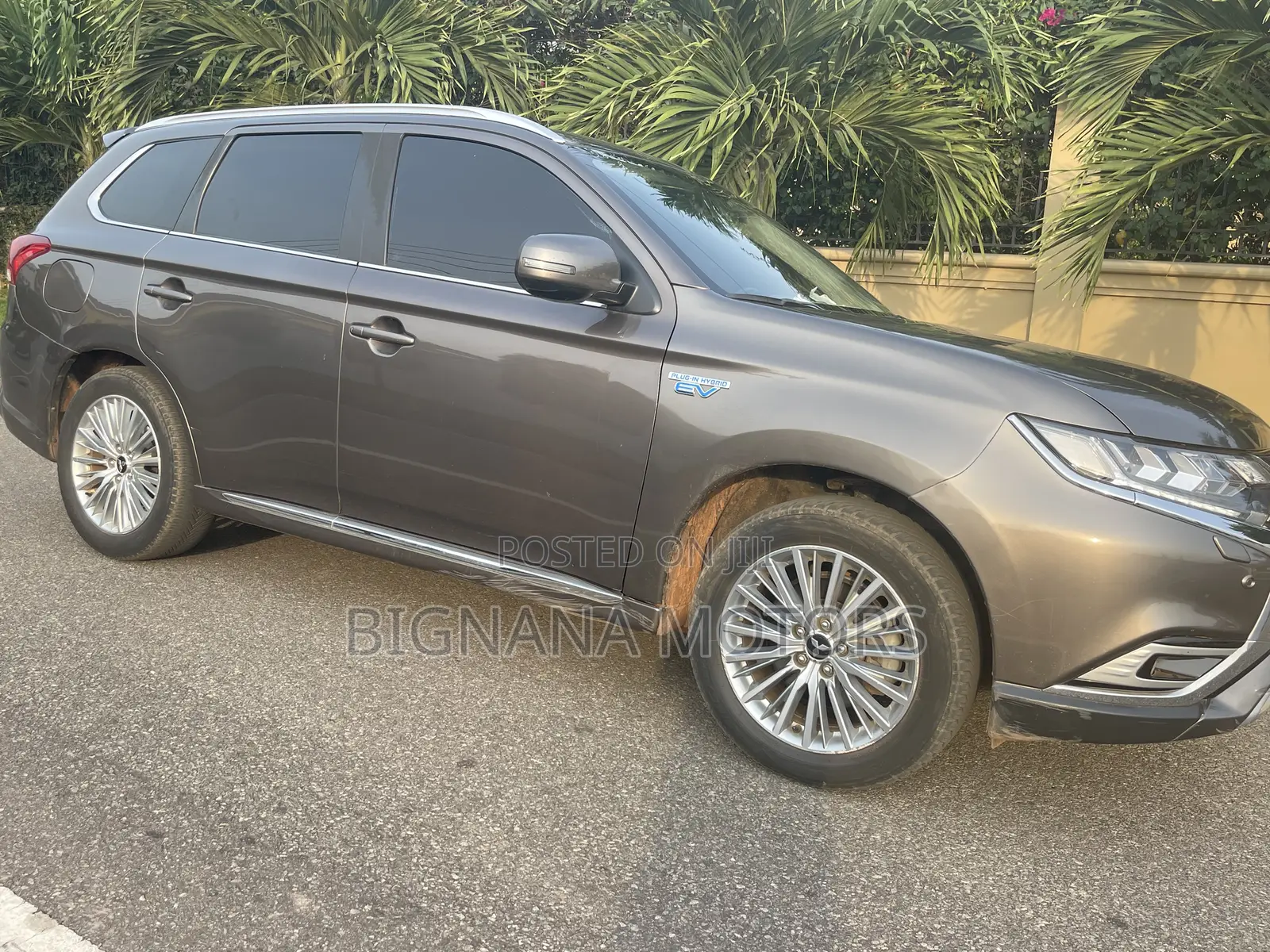 Mitsubishi Outlander PHEV 2019 Gray