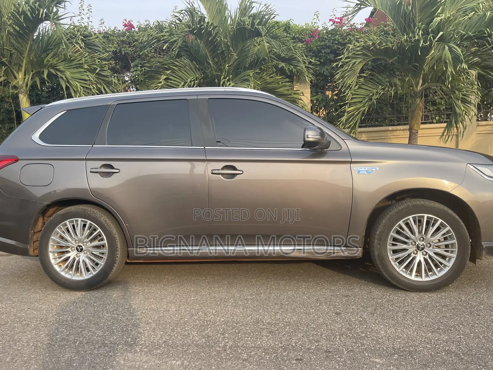 Mitsubishi Outlander PHEV 2019 Gray