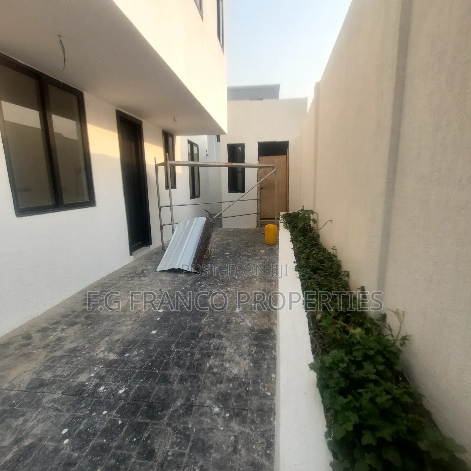 5bdrm House in Kg.Franco Properties, East Legon for sale