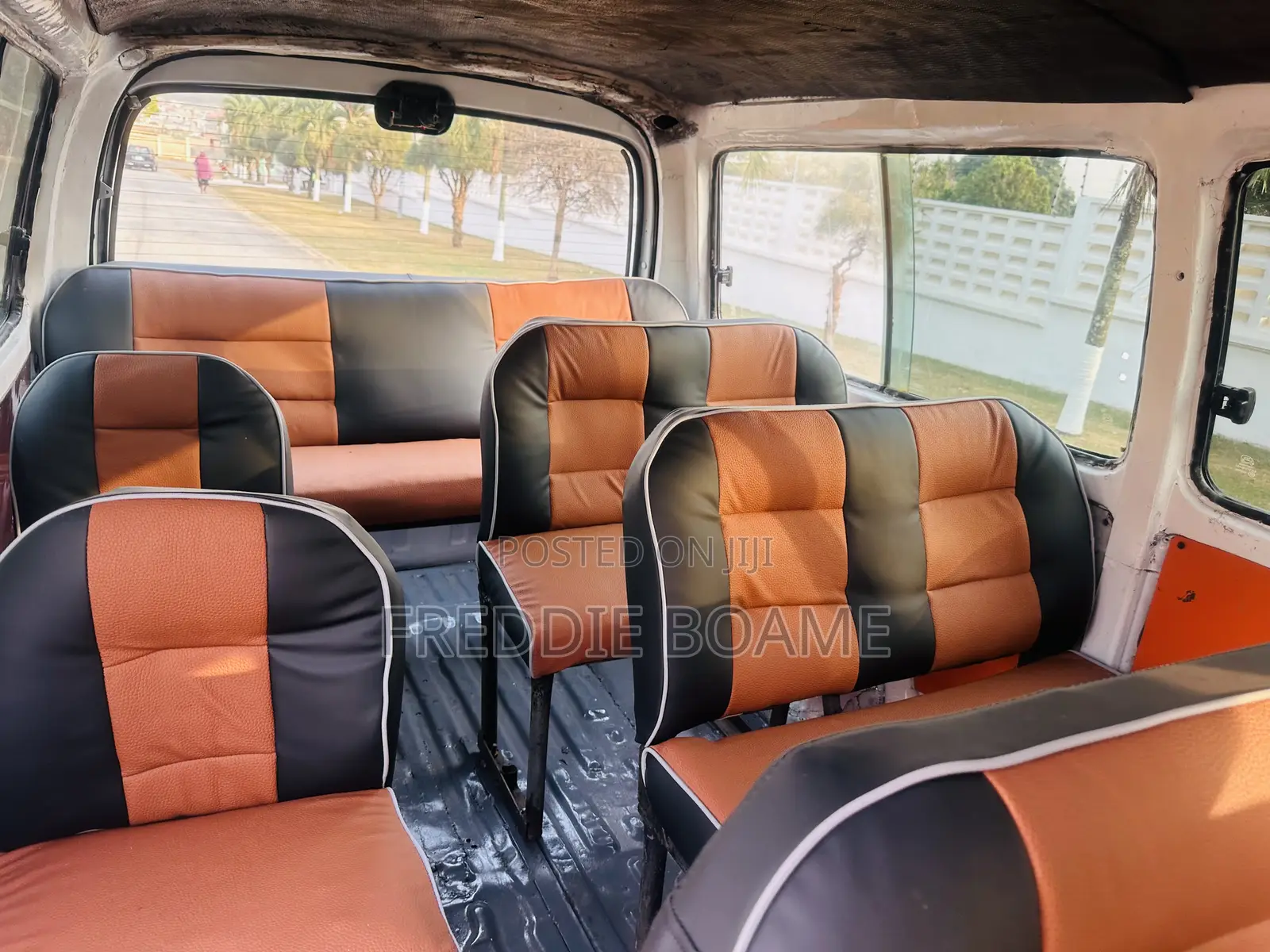 Toyota HiAce 2004 White