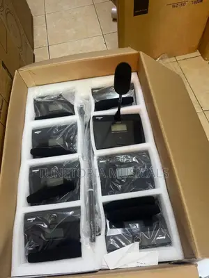 Shure A8 8-in-1 Wireless Conference Microphone