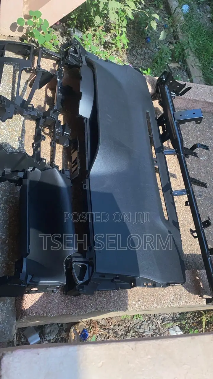 Toyota Voxy Dashboard